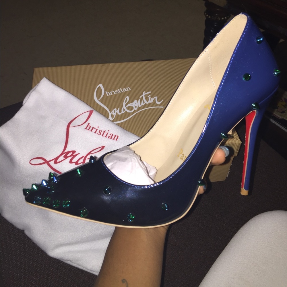 Heels - Picture 4 of 4
