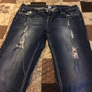 Maurice's vintage distressed jeans. Size 15/16