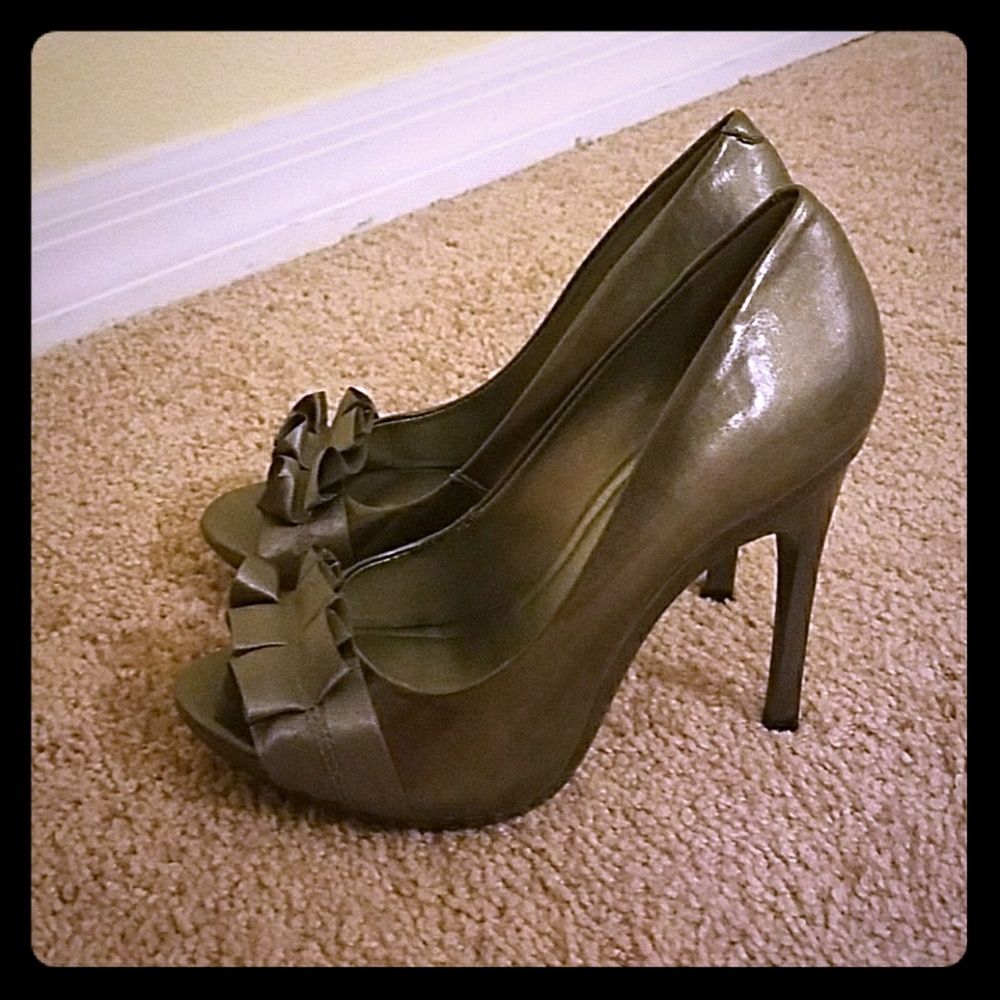 Carlos Santana Heels