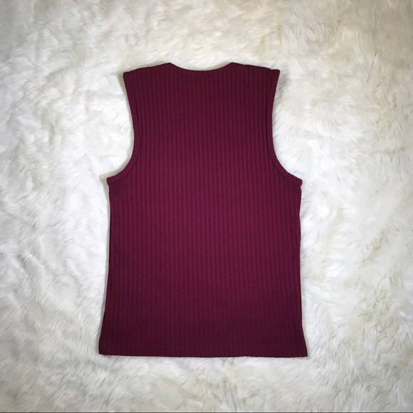 Sleeveless Ribbed Top - Picture 4 of 4