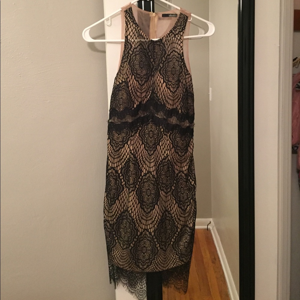 Sheer back cocktail dress - Picture 3 of 5