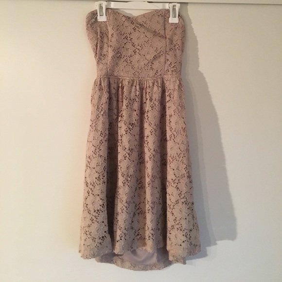 Dresses & Skirts - Country flowy dress