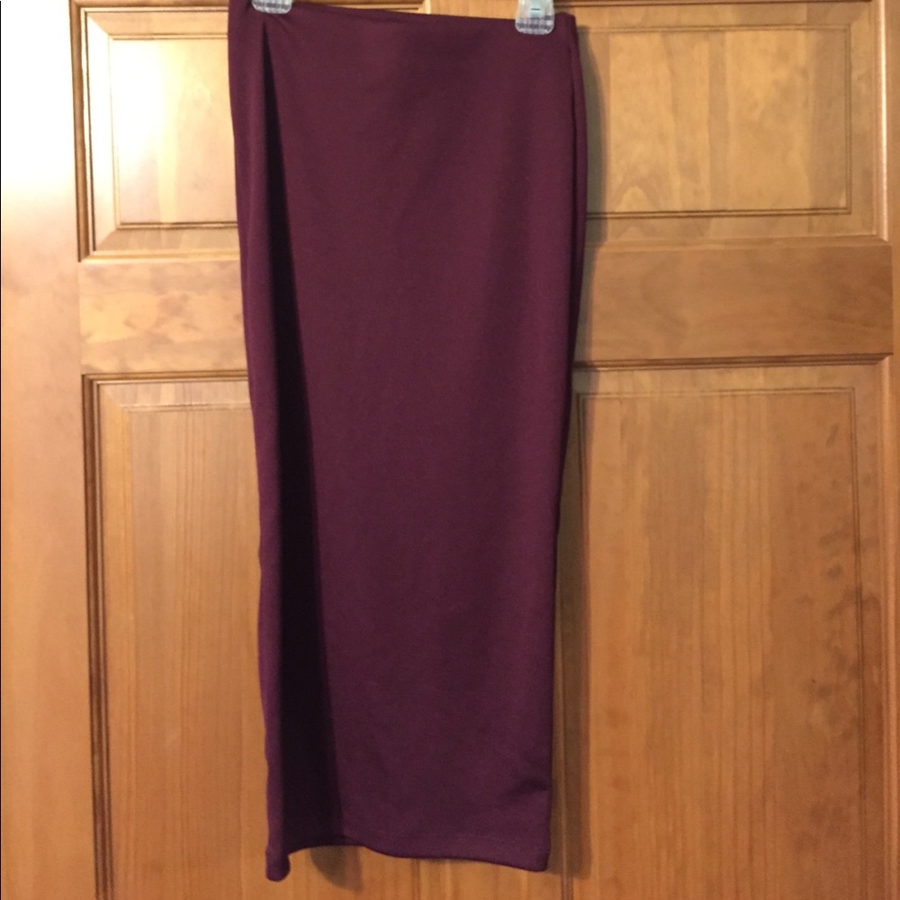 Wine colored pencil skirt