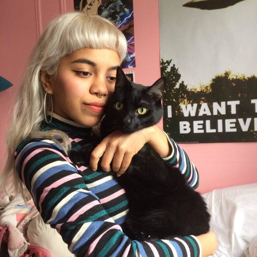 Meet your Posher, Radhia