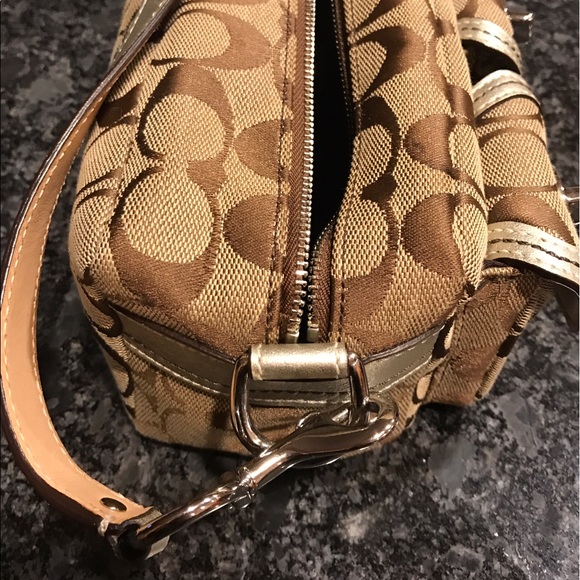 Coach Purse - Picture 5 of 6