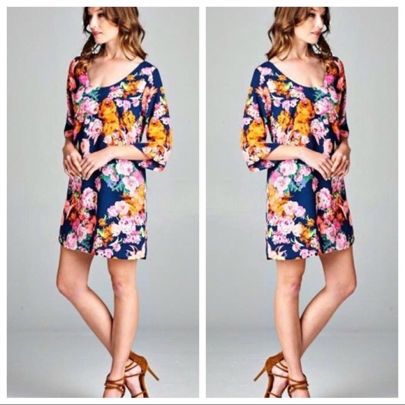 Floral Angel Sleeve Scoop Neck V-Back Shift Dress - Picture 3 of 8