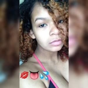 Meet your Posher, Tia