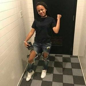 Meet your Posher, Aliyna