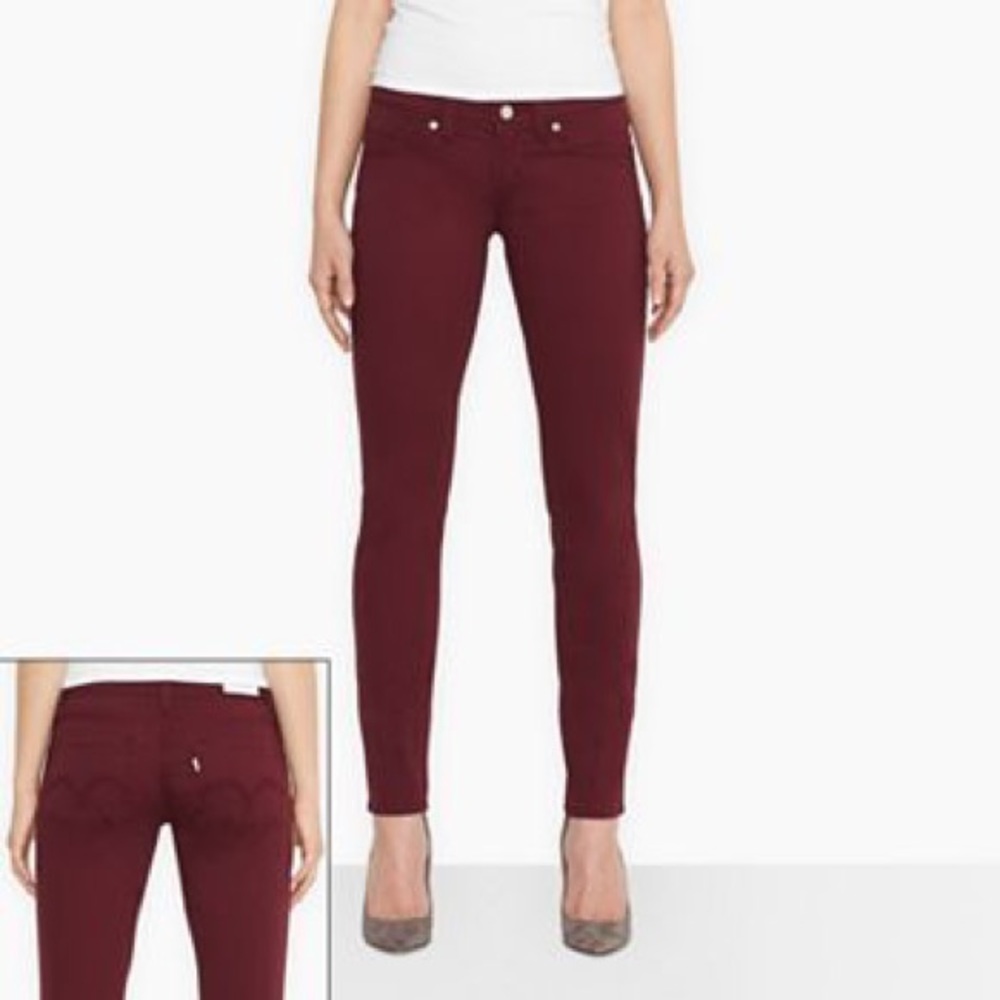 ➕NEW LISTING➕Levi's Burgundy Pants