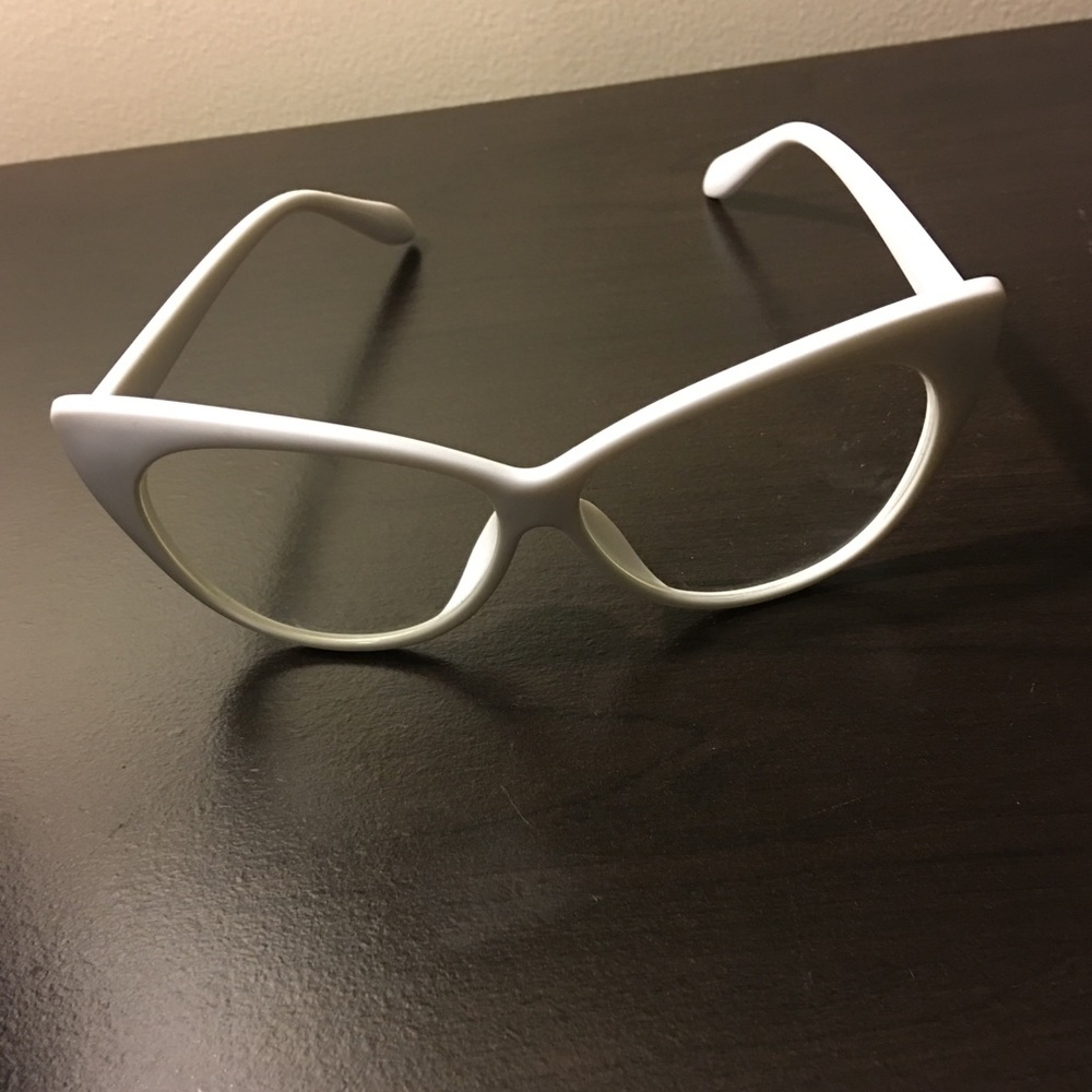 White Cat-eye Personality glasses