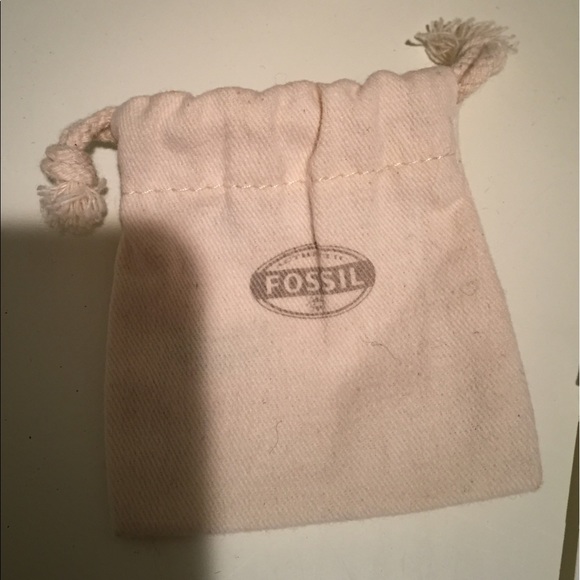 Fossil Jewelry - NWT fossil rose gold stud earrings Fossil Jewelry - NWT fossil rose gold stud earrings
