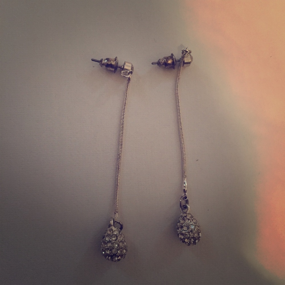 dangled earrings!
