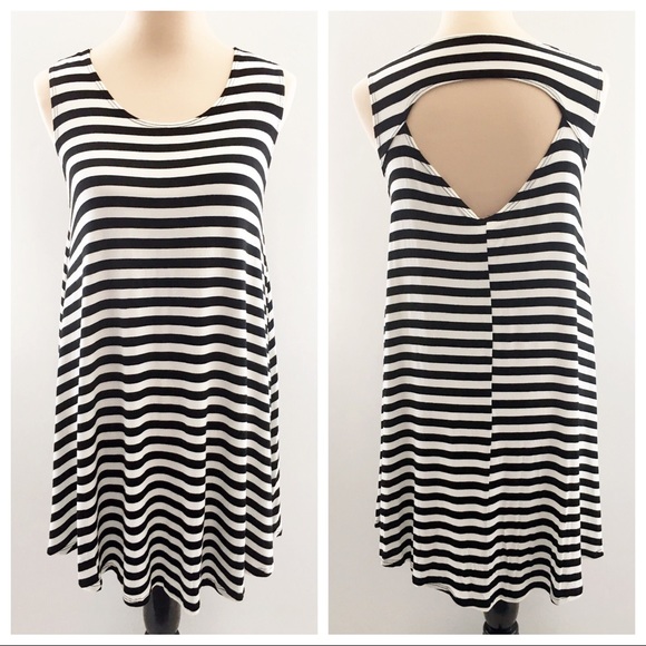 Striped Scoop Neck Swing Dress with Cutout Back - Picture 7 of 7