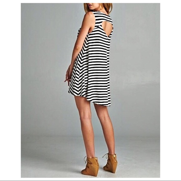 Striped Scoop Neck Swing Dress with Cutout Back - Picture 5 of 7