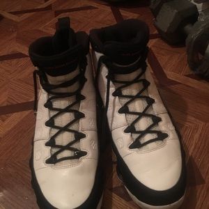 Jordan 9 playoffs size 12