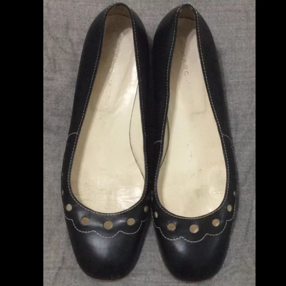 Marc Jacobs scallop trim leather flats