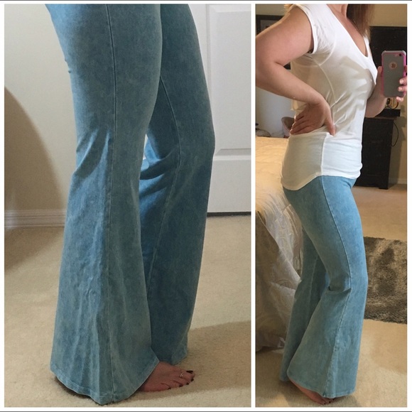 1 Small Left✔️Blue Mineral Washed Bell Bottoms - Picture 3 of 8
