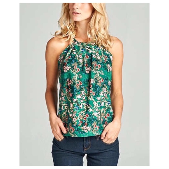 LAST 1-Med Floral Pleat Gathered Front Keyhole Top - Picture 6 of 6