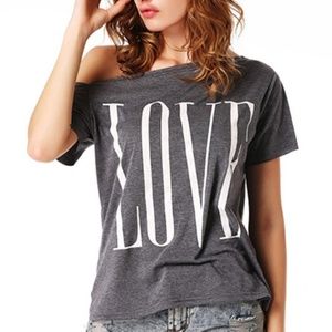 💥FREE GIFT with purchase💥 NWT- Graphic T-Shirt