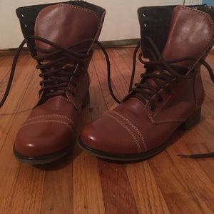 Steve Madden combat boots