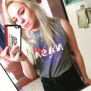 Meet your Posher, Tori