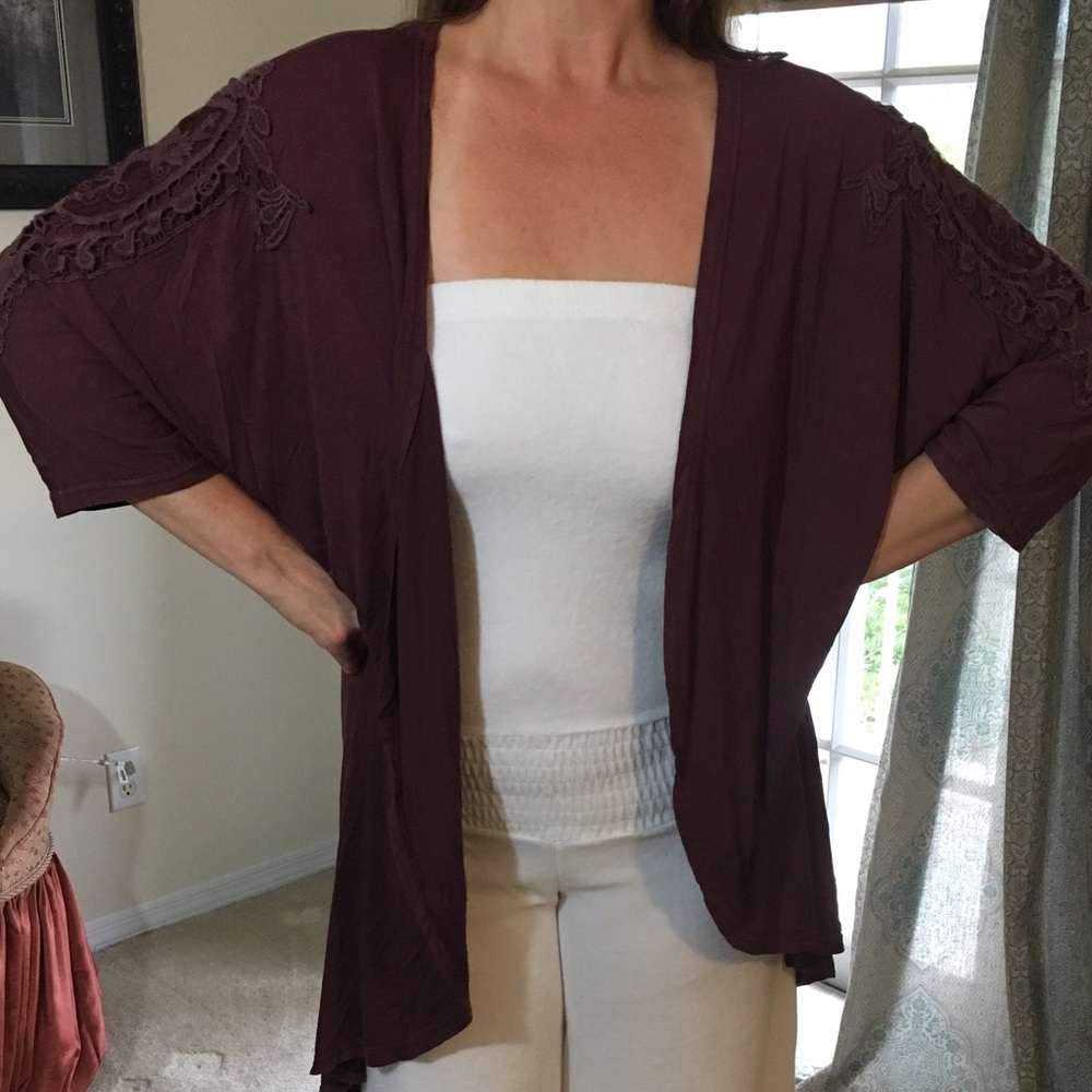 Best & Final! 1 Left!⭐️Burgundy Cocoon Kimono - Picture 5 of 6