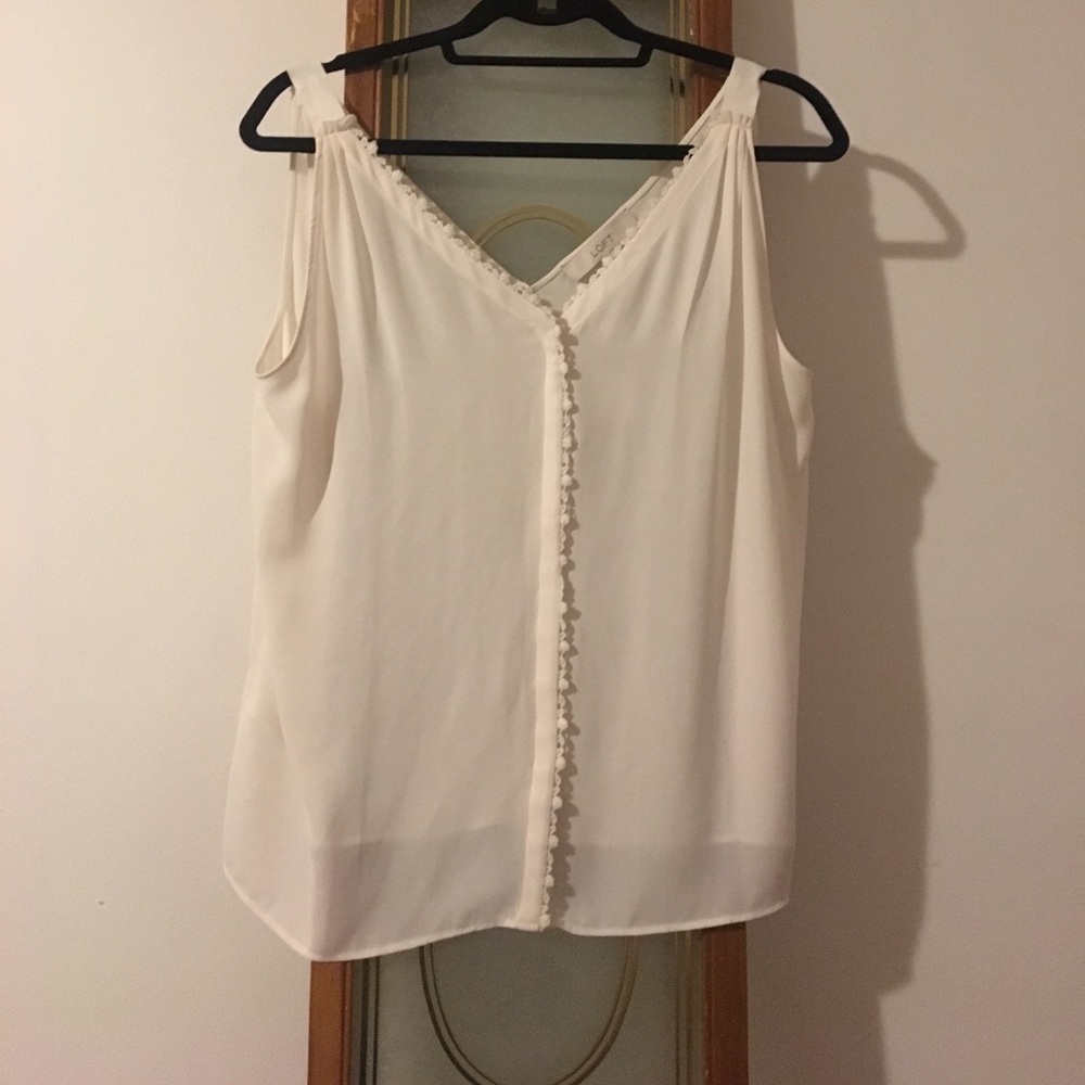 LOFT Cute White Top