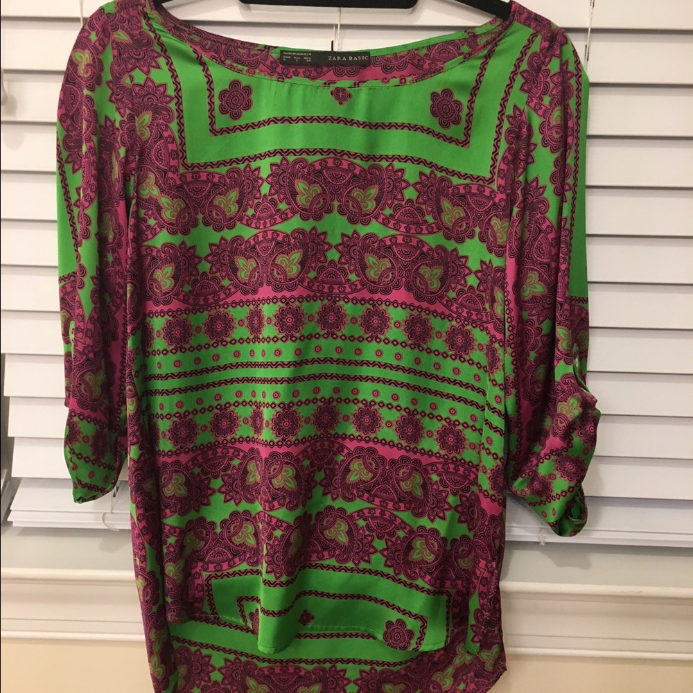 Fun Zara blouse with tabs