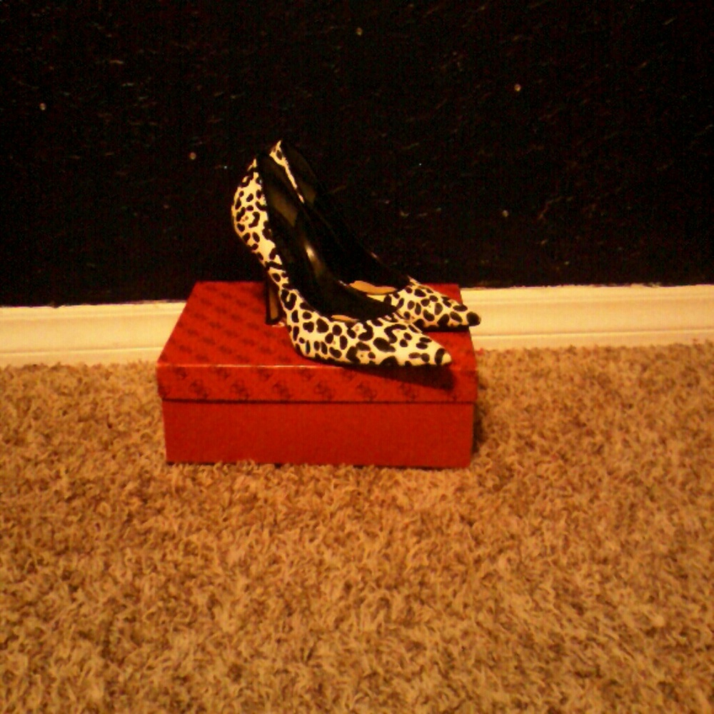 Guess heels
