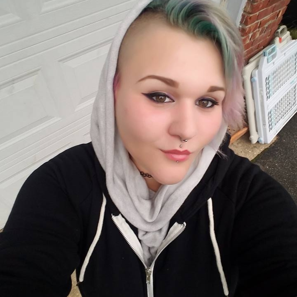 Meet your Posher, Arielle
