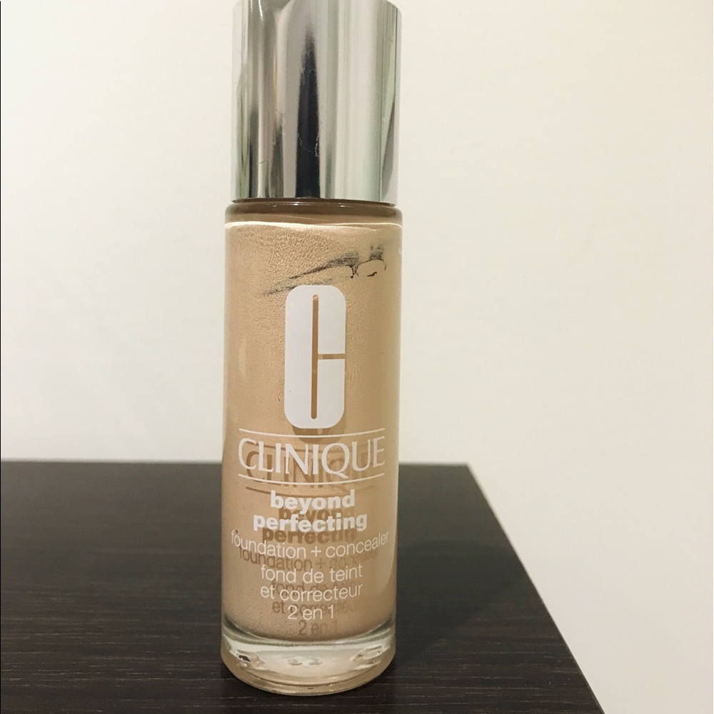 Clinique beyond perfecting foundation