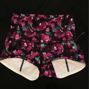 NEW Lululemon Running Shorts size 6