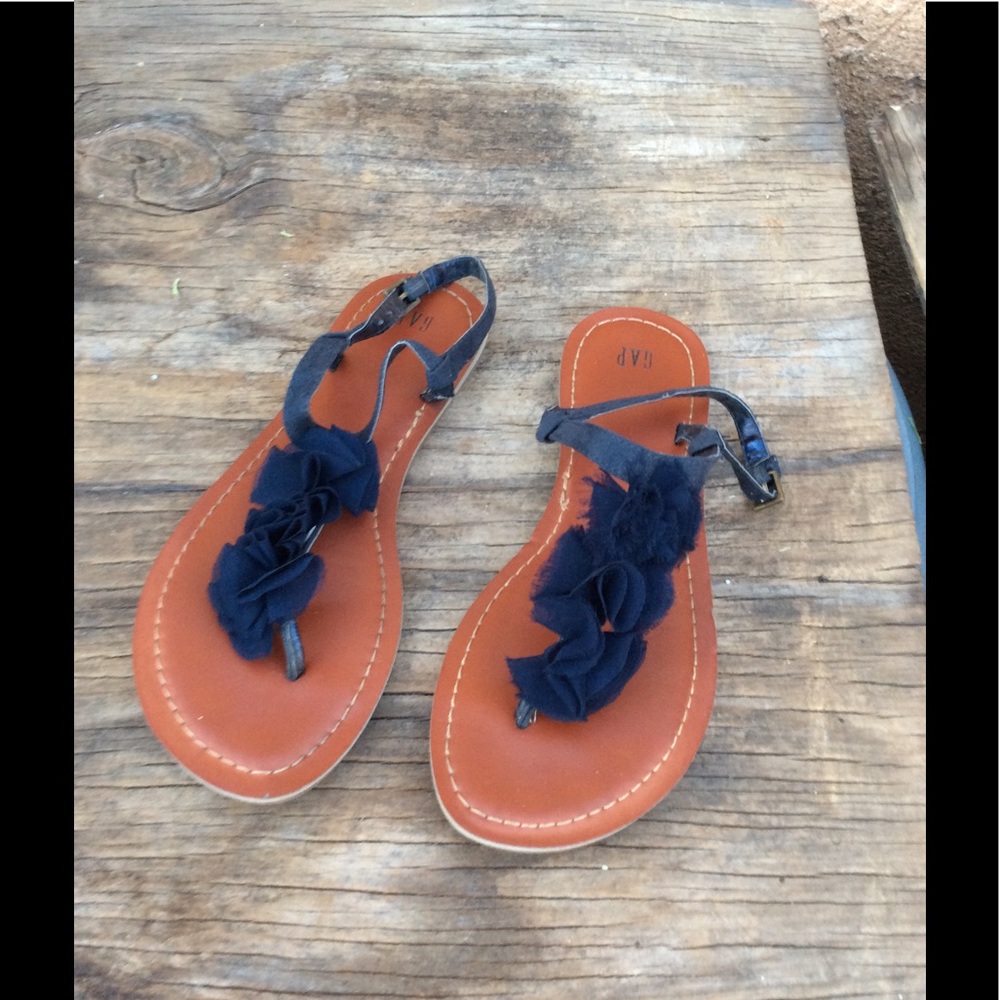 Gap women sandals. NO BOX.FINAL PRICE.