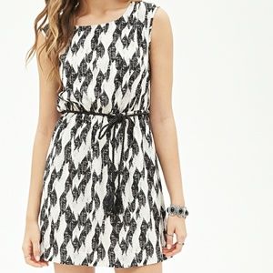 NWT - Forever 21 Contemporary Dress