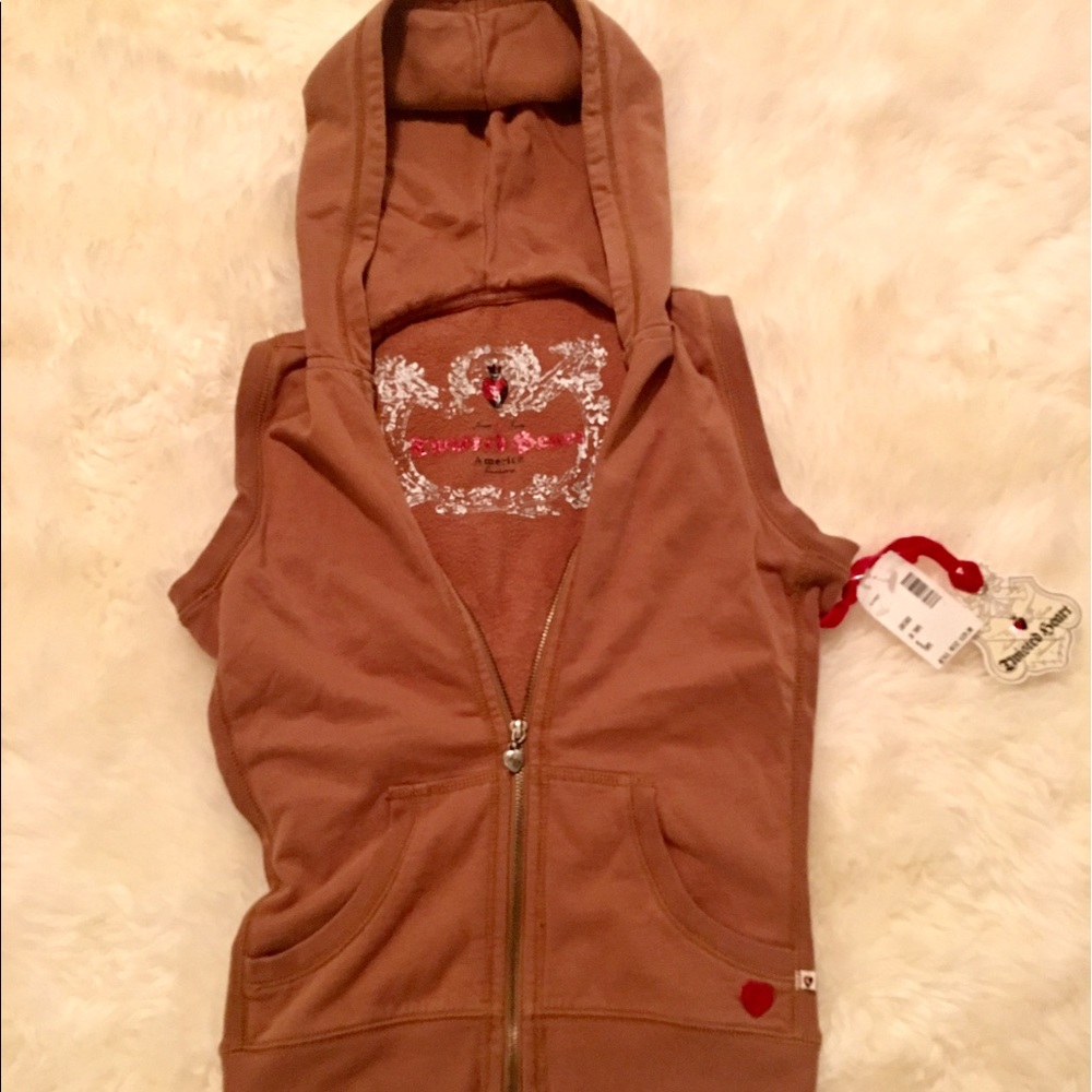 NEW! Twisted Heart sleeveless Hoodie rhinestones!!