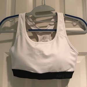 Nike Pro sports bra