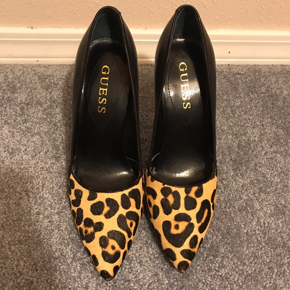 Guess Leather and Cheetah Print Pumps