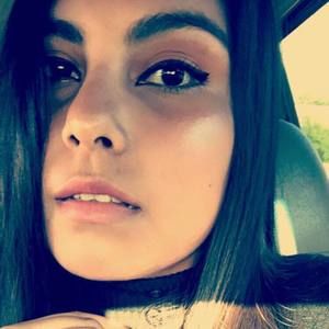 Meet your Posher, Alma