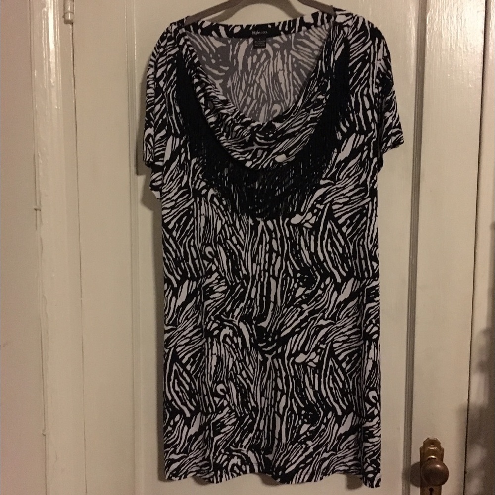 Black and White scoop fringe neck