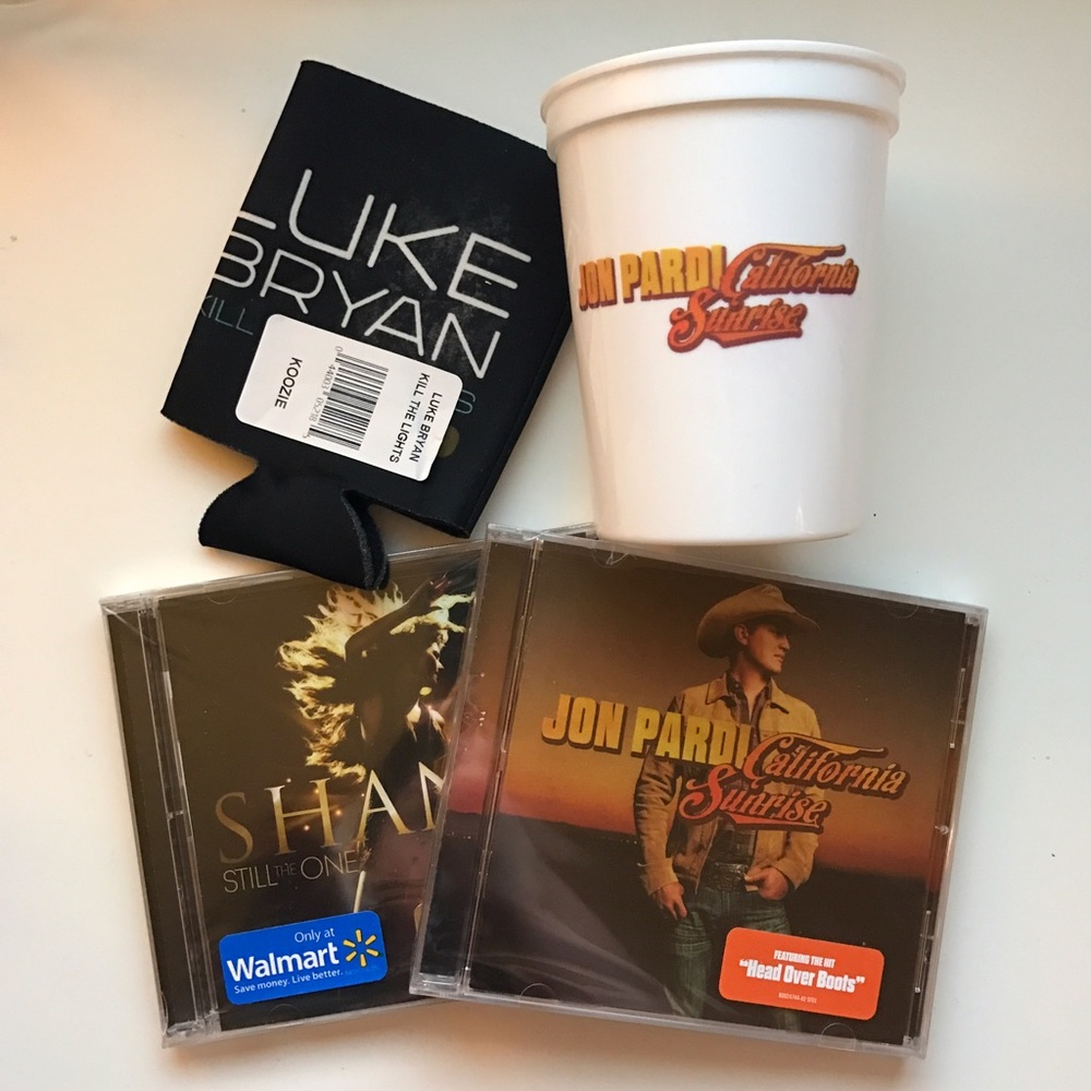 COUNTRY MUSIC BUNDLE: LUKE BRYAN & JON PARDI