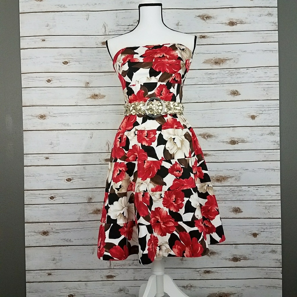 {WHBM} Floral Print Fit & Flare Dress, Pockets!-4