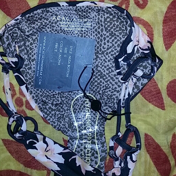 New acacia black vintage aloha nusa bikini bottom - Picture 6 of 6