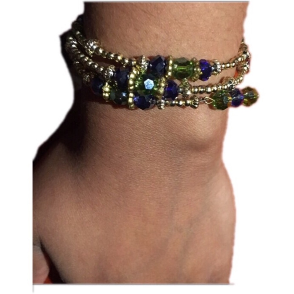 🦋Free 🎁 with any purchase 🦋Wrap Around Bracelet