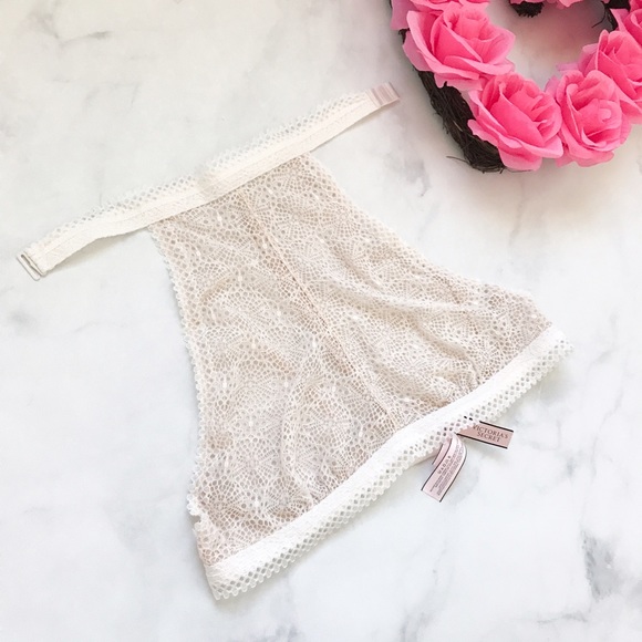 Victoria's Secret High Neck Lace Bralette - Picture 4 of 7