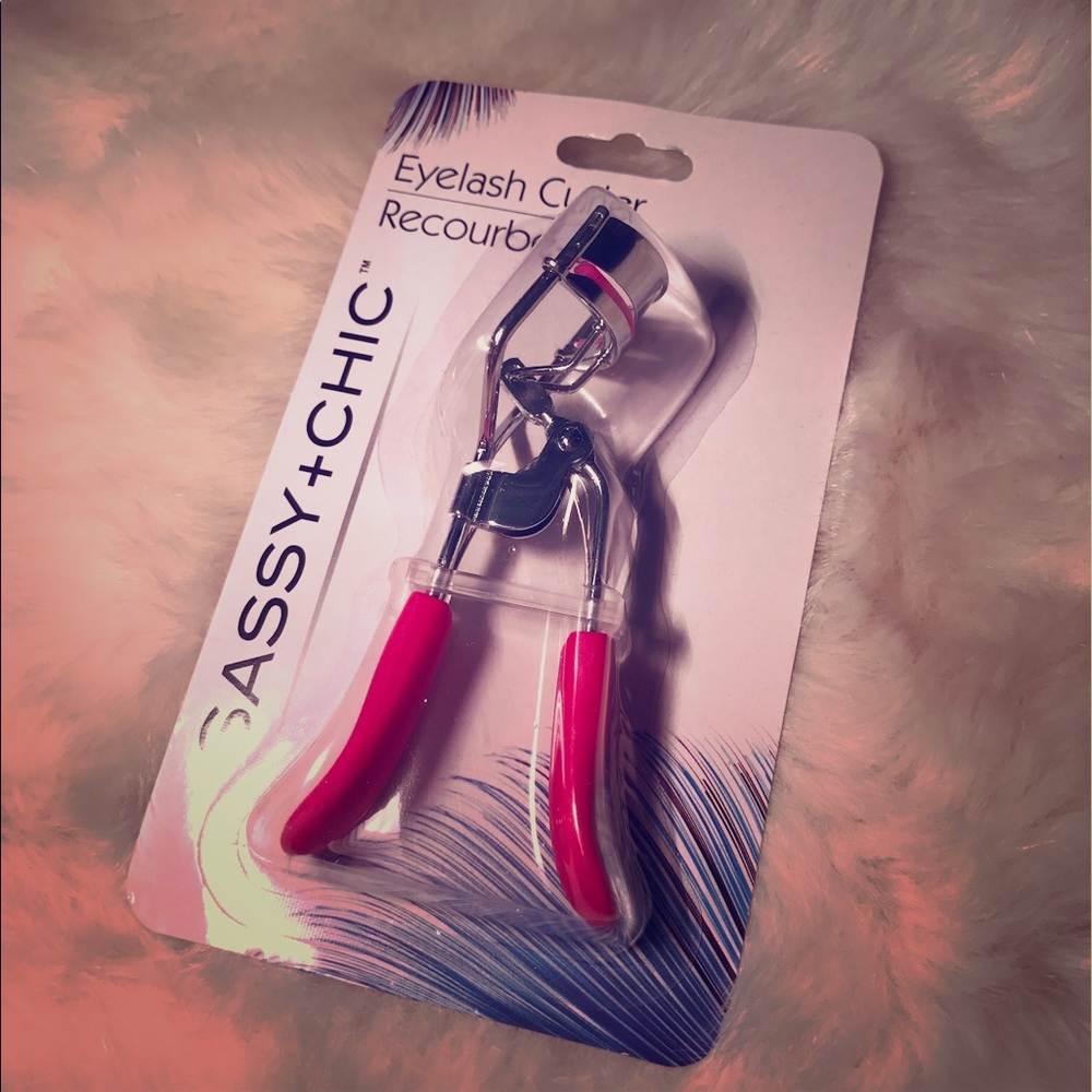 eyelash curler *BRAND NEW UNOPENED*