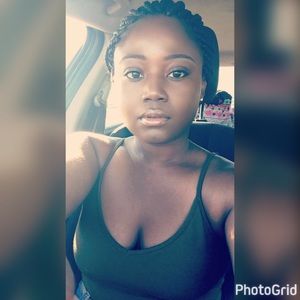 Meet your Posher, Lakena