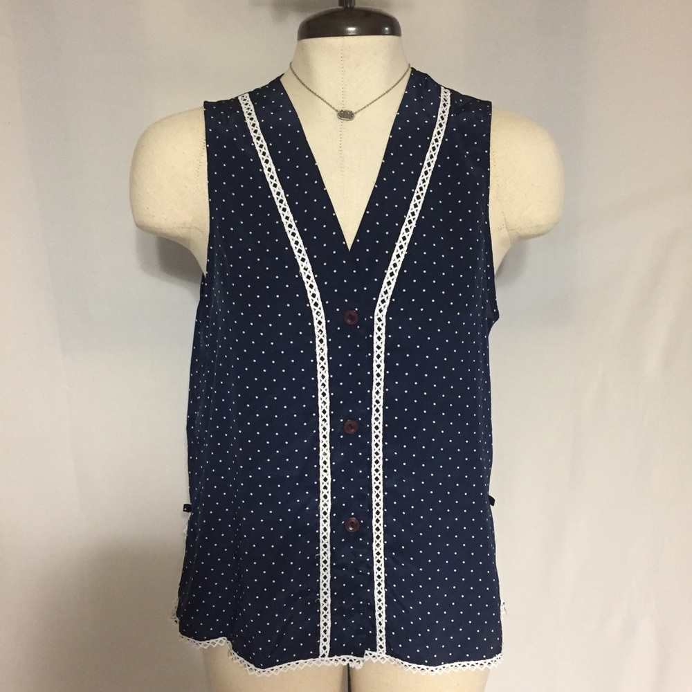 Christian Dior Vintage Sleeveless Blouse 👚