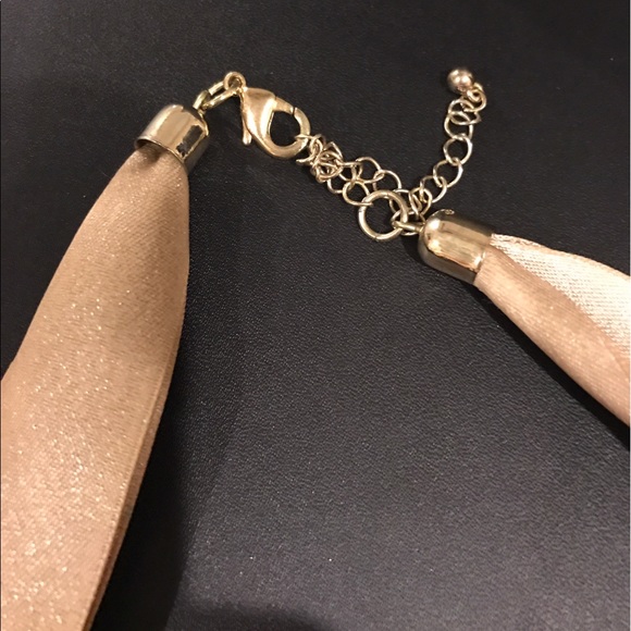 Fashion Necklace Gold & Faux Pearl - Picture 4 of 5