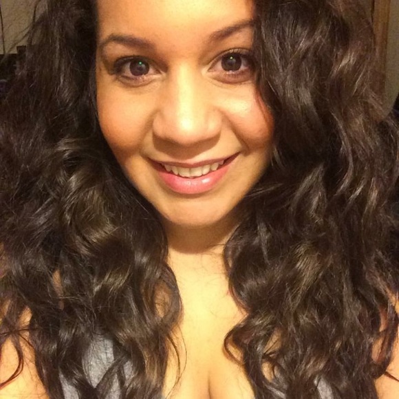 Meet your Posher, Krystal - Picture 4 of 6