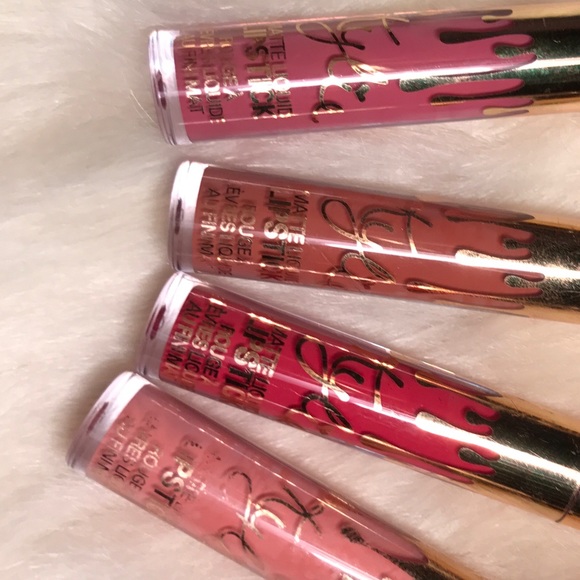 Kylie liquid lipsticks - Picture 2 of 3